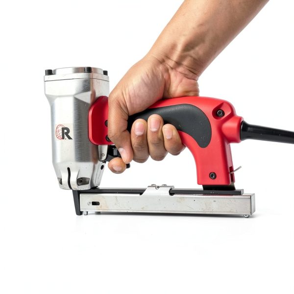 ROBERTS 10-600 3/16" Crown, 120V, 15-Amp, 20 Gauge Electric Stapler with Carrying Case, Red-1